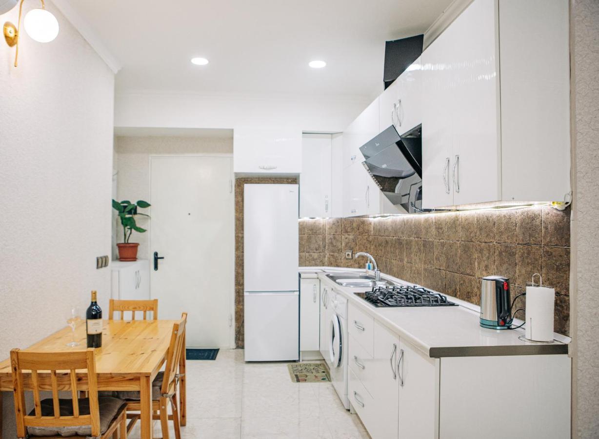 טביליסי Apartament444 מראה חיצוני תמונה